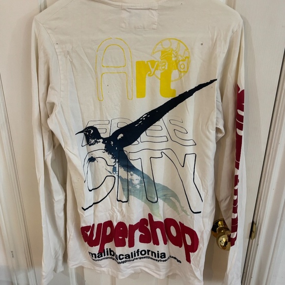 long sleeve early 2000s  shirt  free city - Picture 3 of 3